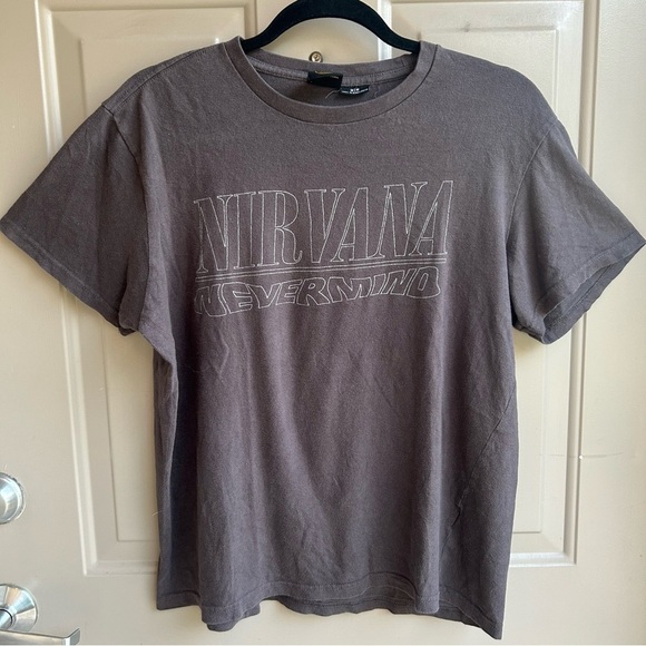 NIRVANA Charcoal Tee with Iconic Logo - Picture 1 of 5